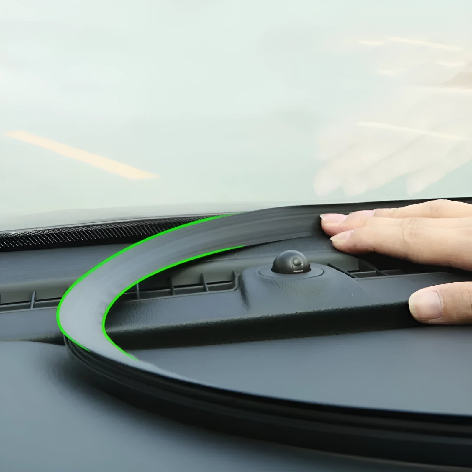 Outlander dashboard soundproof seal strip with integrated card slots, 1.6 metre silicone construction
