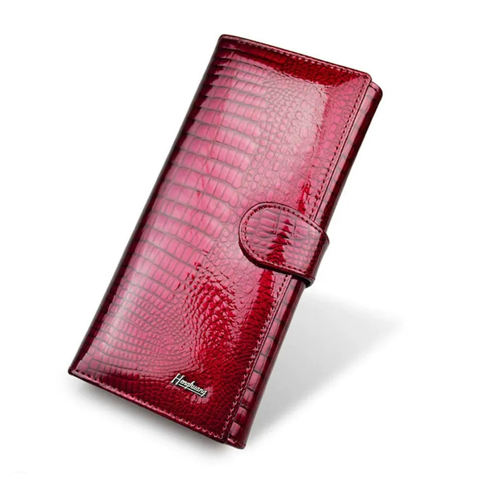 Women's genuine leather coin purse with patent leather crocodile pattern in red colour