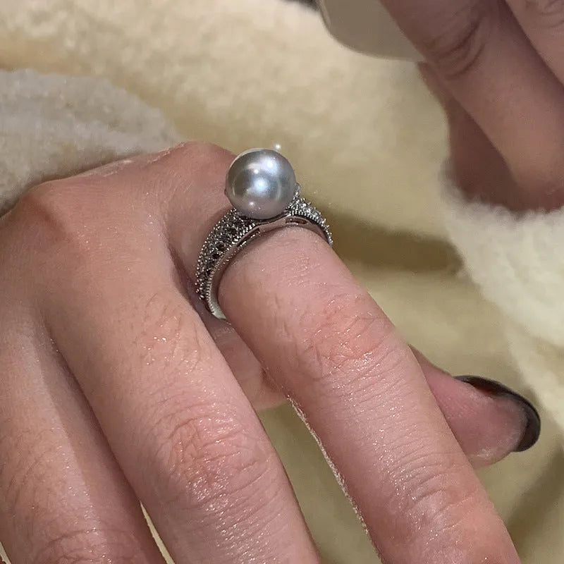 Women's geometric black pearl ring with adjustable open copper band for index finger