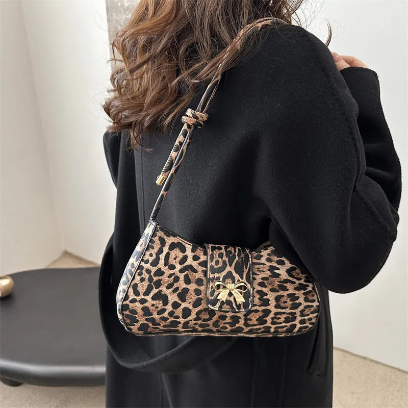 27cm women's casual handbag in PU leather available in four colours