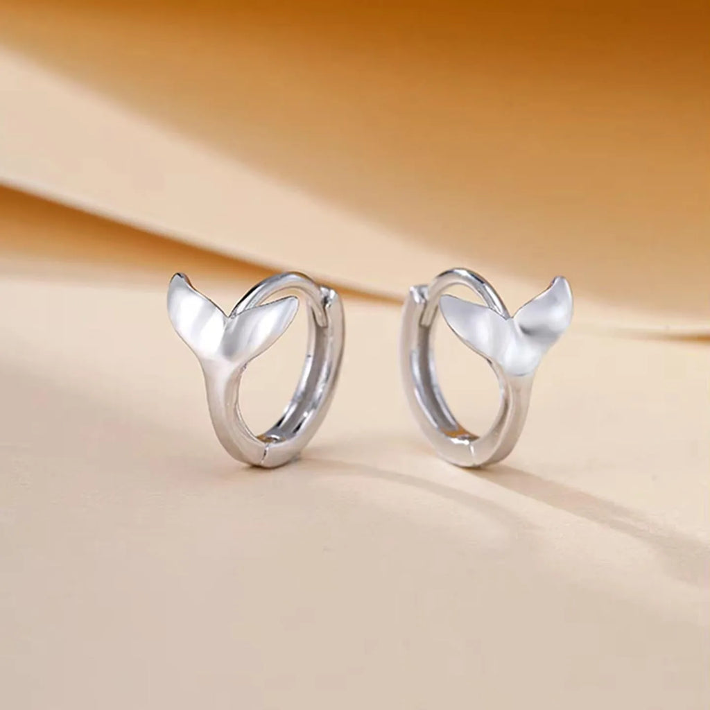 Women's copper fishtail earrings with electroplated white gold or yellow gold colour finish
