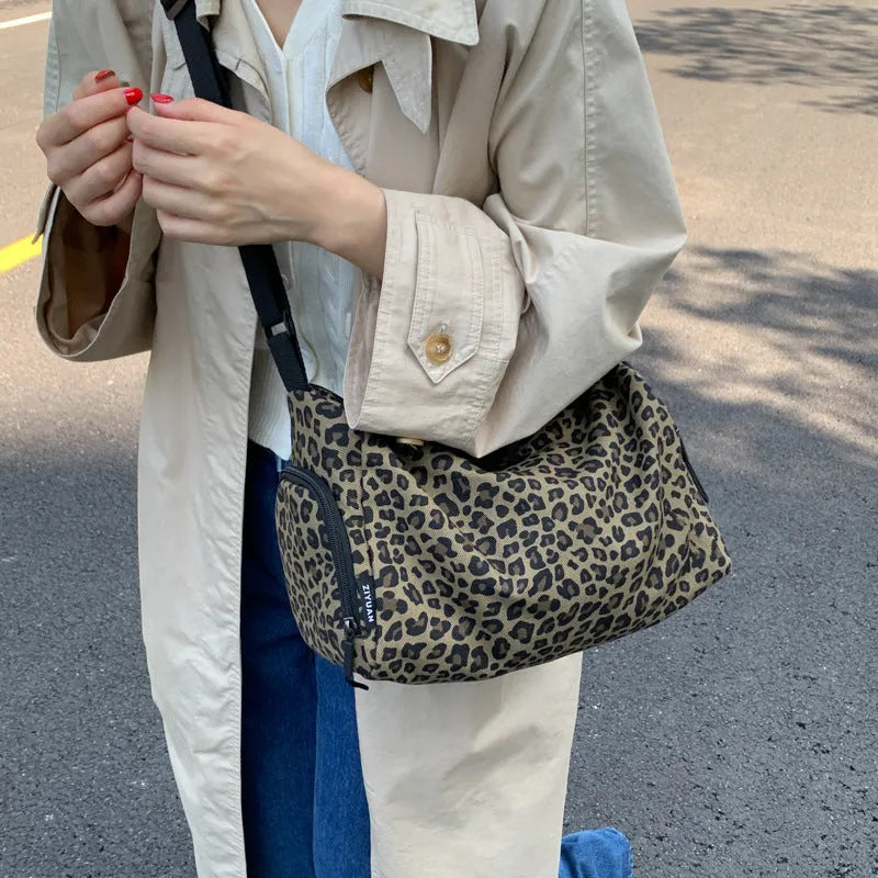 Large capacity leopard print sports style shoulder messenger bag with cross-body design