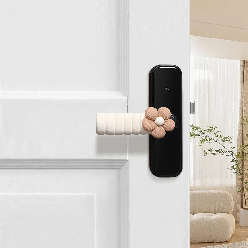 Round flower pattern door handle protective cover in PEVA material with non-slip interior