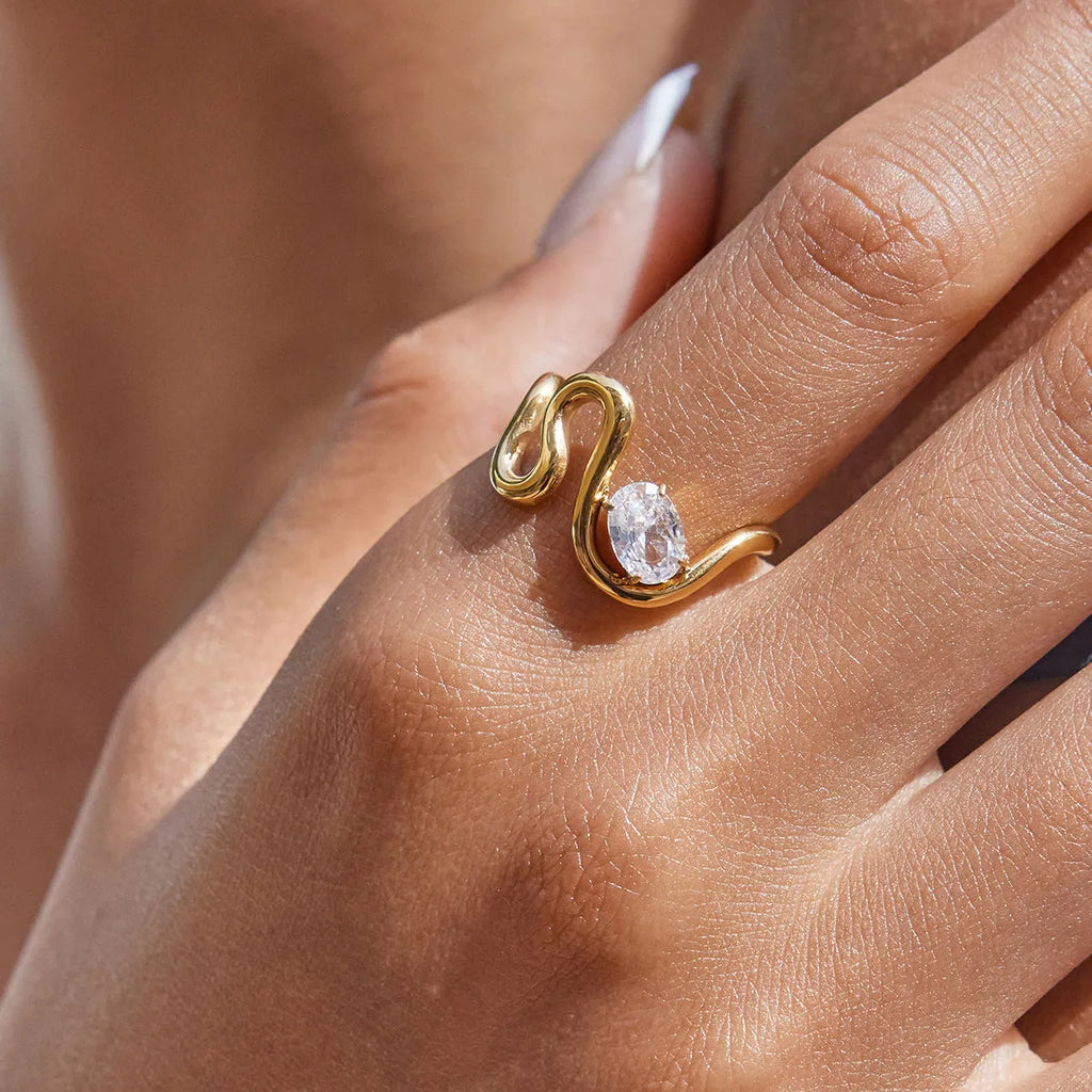 Geometric stainless steel zircon ring in European and American style