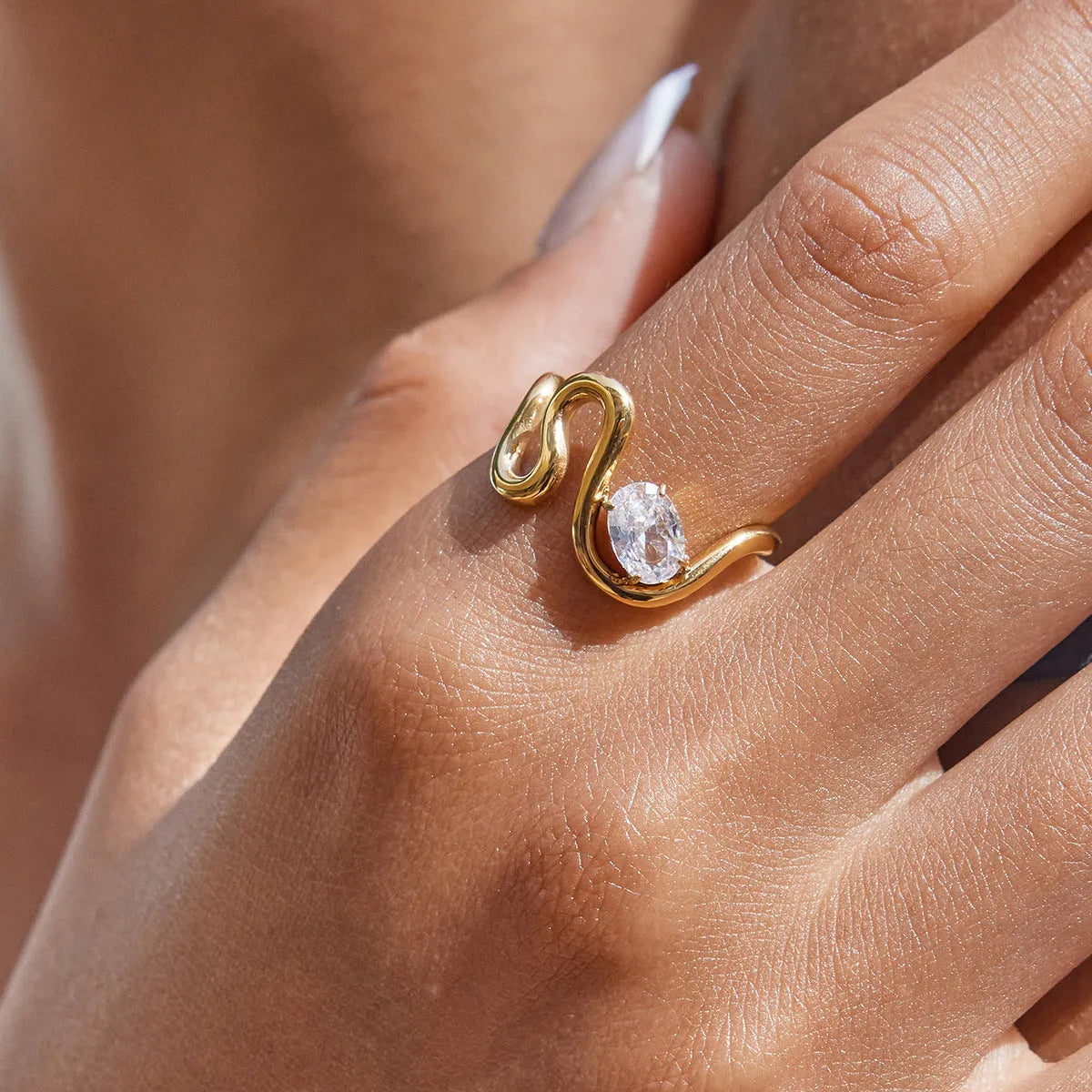 Geometric stainless steel zircon ring in European and American style