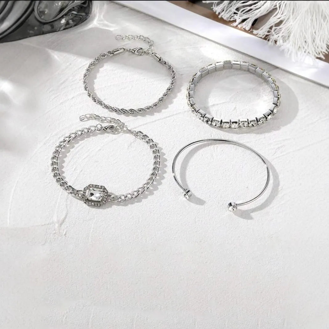 Women's artistic retro geometric alloy bracelet 4-piece set in gold or silver finish