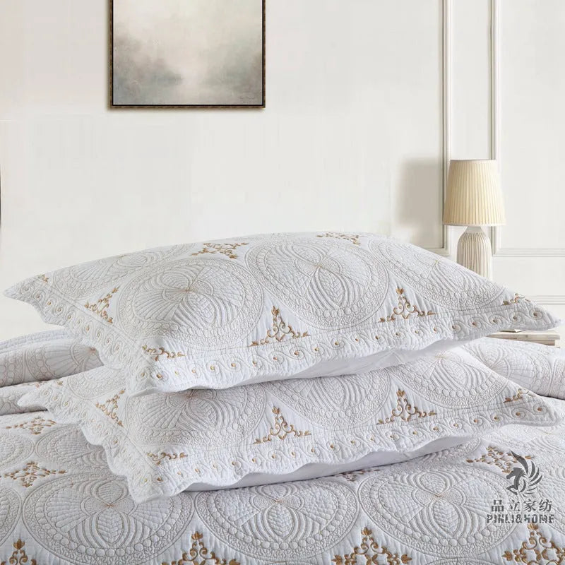 Double thick pure cotton bed cover set with embroidery for 1.8 metre bed