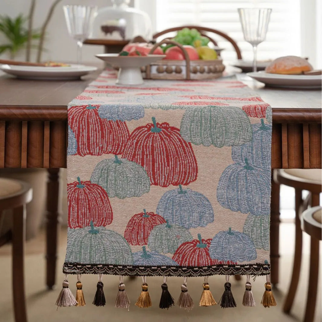 American-style long tassel table runner with jacquard floral pattern on table decoration