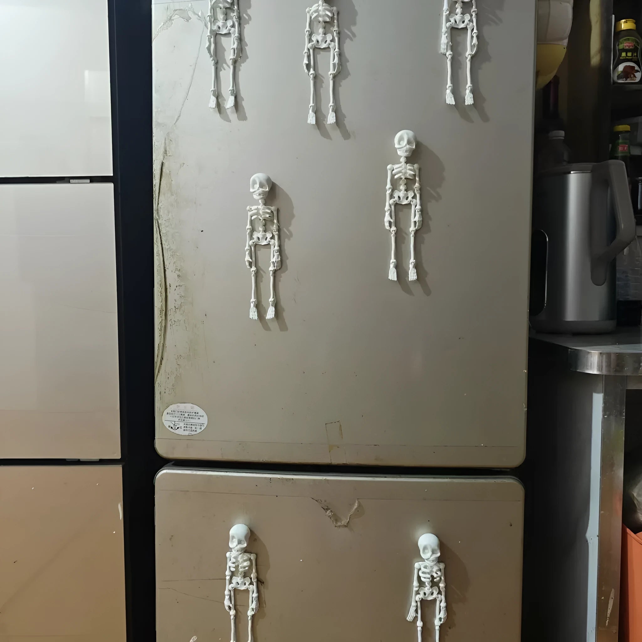 3D printed PLA skull refrigerator magnet in modern art style, 18cm high