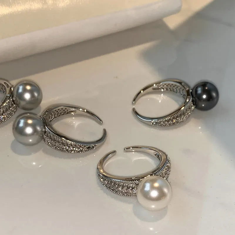 Women's geometric black pearl ring with adjustable open copper band for index finger