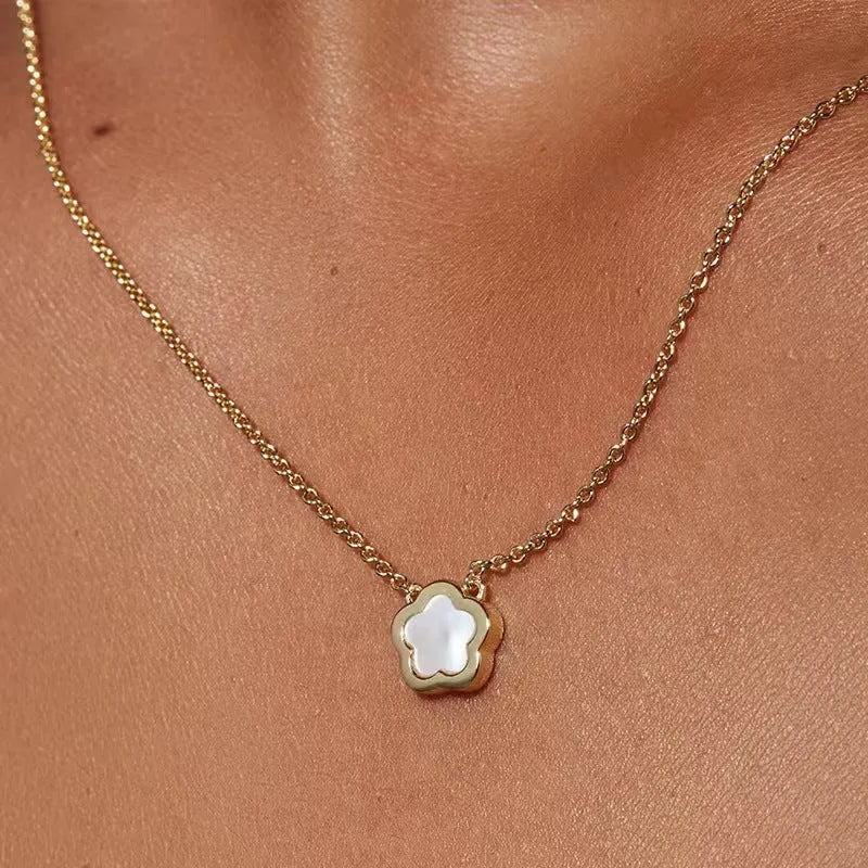 White mother shell flower necklace with copper O-chain in gold and silver options
