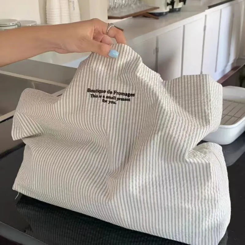Casual striped large capacity commuter canvas bag with printed checks pattern