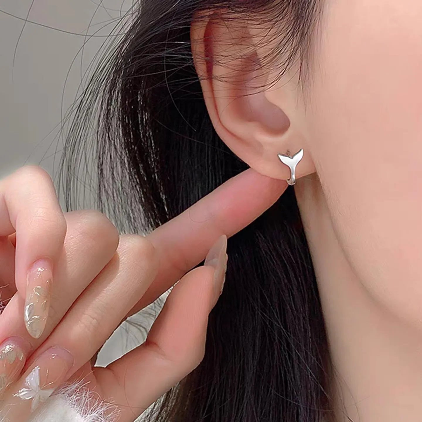 Women's copper fishtail earrings with electroplated white gold or yellow gold colour finish