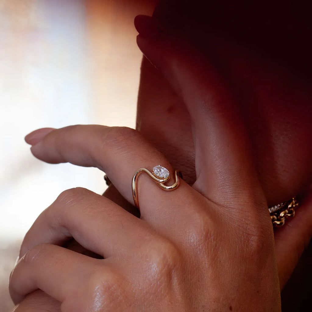 Geometric stainless steel zircon ring in European and American style