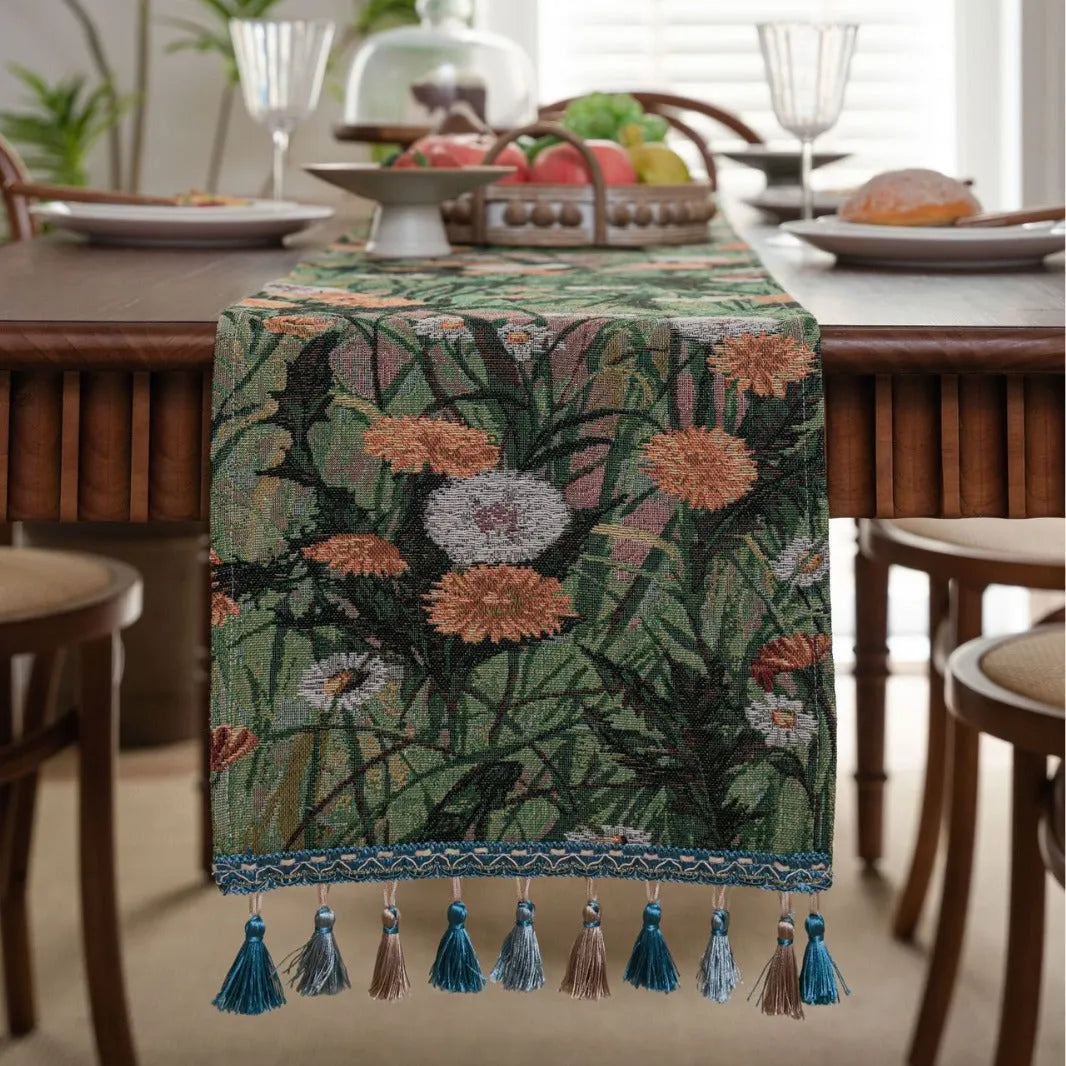 American-style long tassel table runner with jacquard floral pattern on table decoration