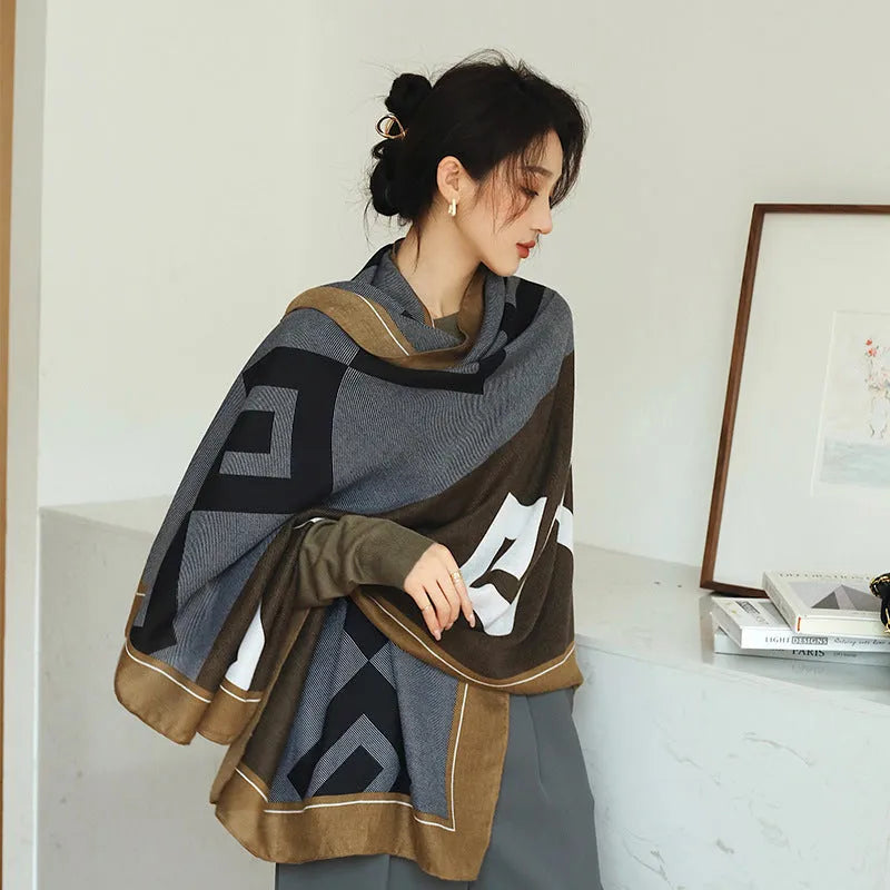 Vintage printed polyester scarf in mid-length 180x90cm size for autumn warmth