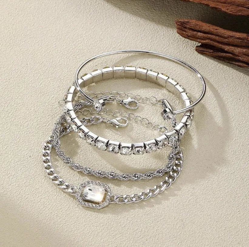 Women's artistic retro geometric alloy bracelet 4-piece set in gold or silver finish