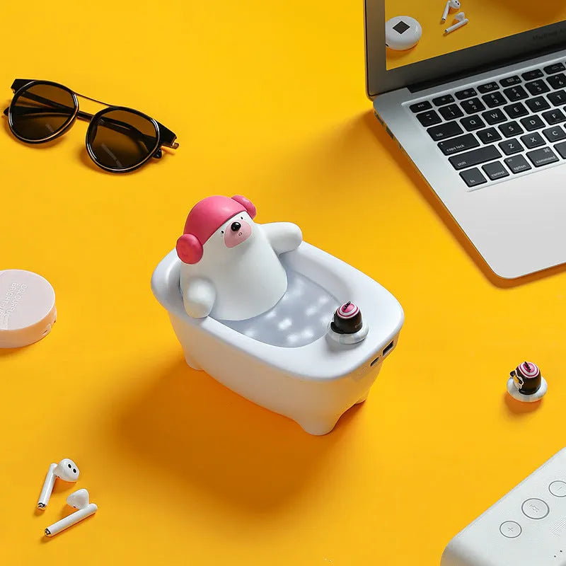 White USB air humidifier with 550ml water tank on a desk