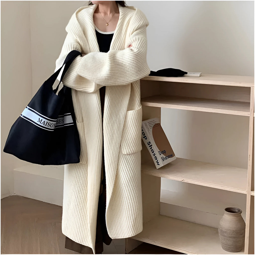 Women's loose hooded cardigan coat in acrylic fabric with 80cm length and raglan sleeves