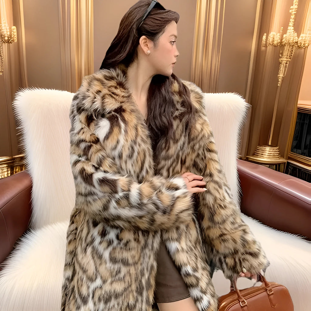 Artificial faux fur fashion coat with fur collar and pockets in 80cm length
