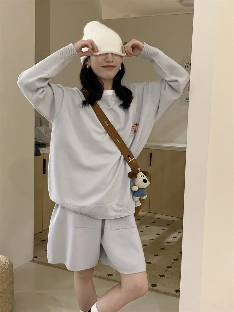 Women's casual knitted sweater shorts suit with animal embroidery in milk blue, Japanese Korean style two-piece set