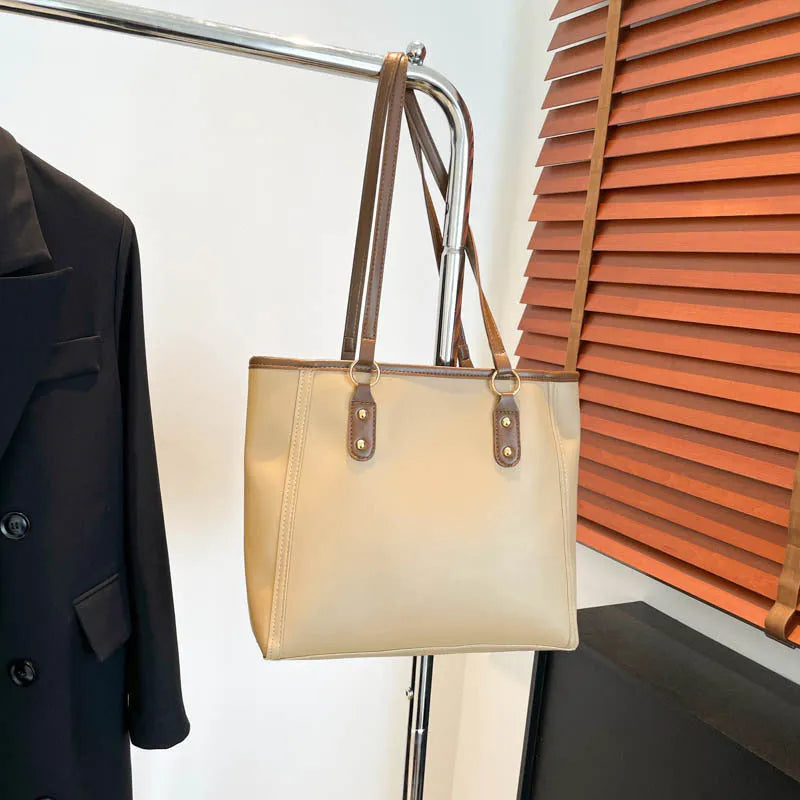 Korean style shoulder underarm bag in PU leather with sandwich pocket design, horizontal square shape