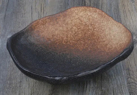 Creative Japanese style coarse pottery porcelain bowl with floral glaze and sauce dish.