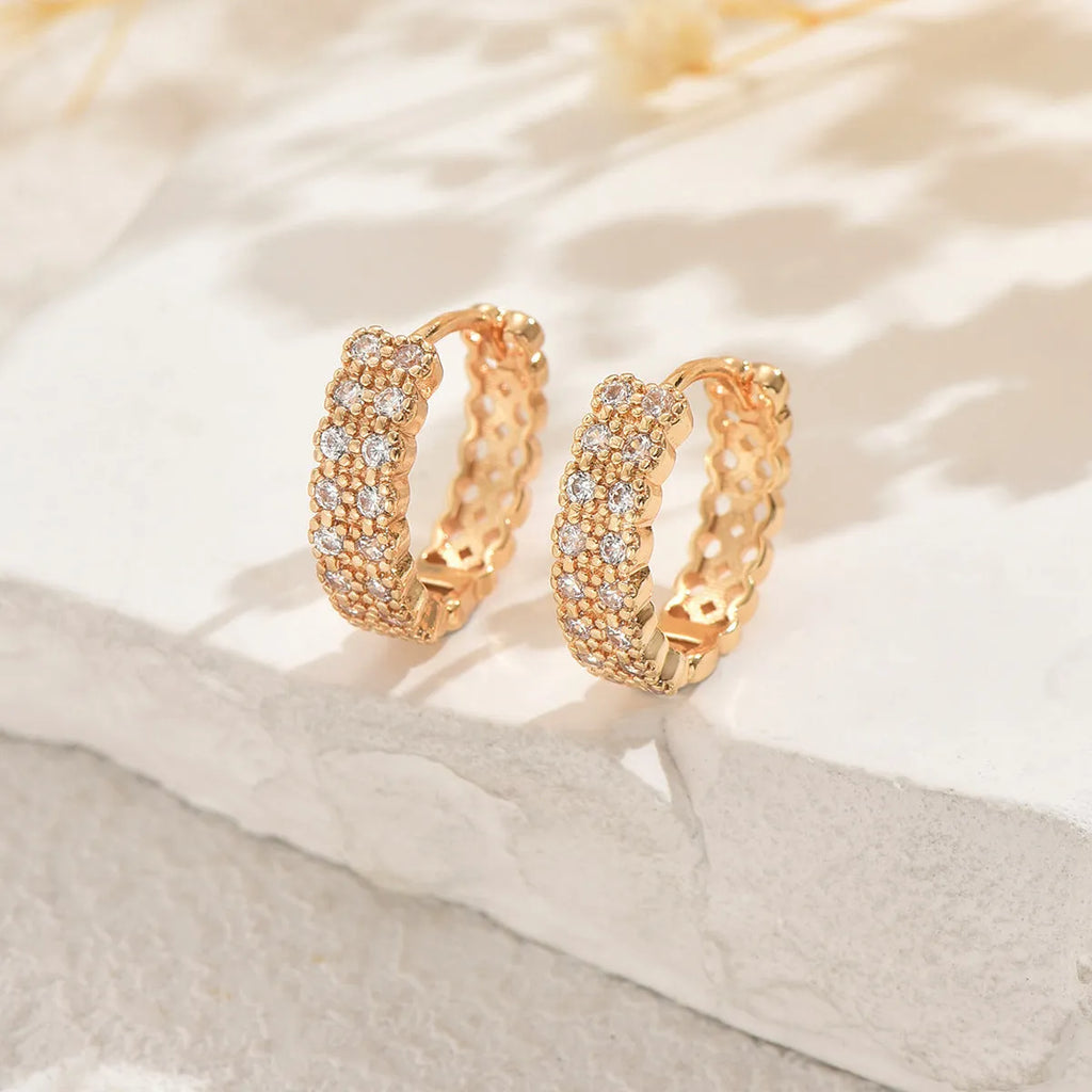 Women's geometry pattern copper alloy ear studs with round dot ring design