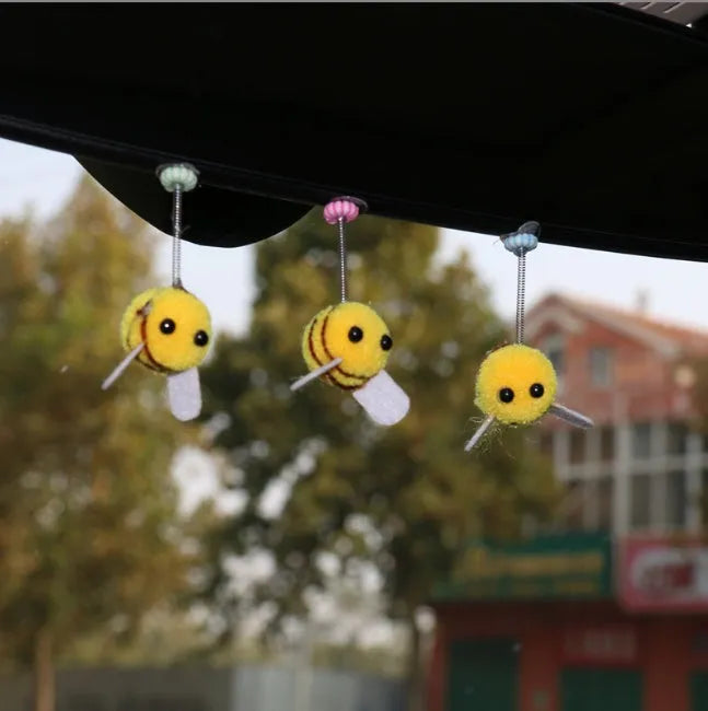 3x3cm cartoon bee car decoration with faux fur and swing spring design