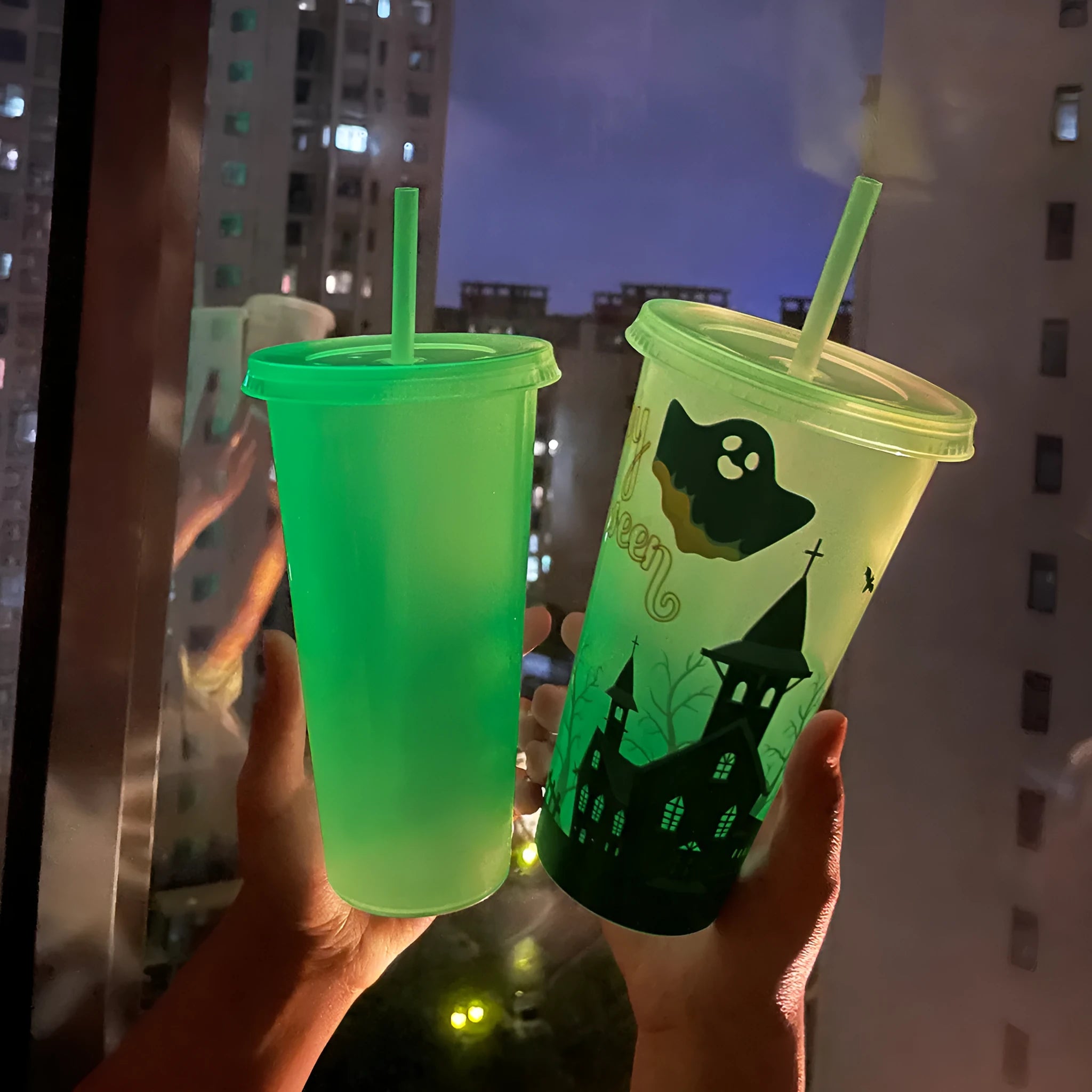 Halloween-themed luminous plastic straw cup with 720ml capacity in assorted colours
