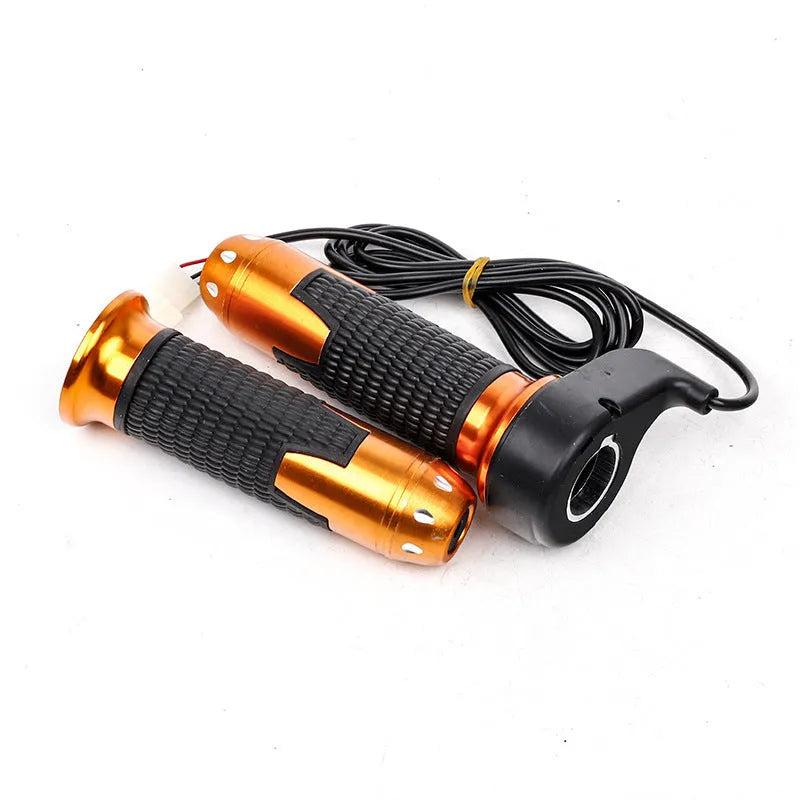 Three-wheel electric vehicle accelerator refuelling transfer handle with three-speed rotating control