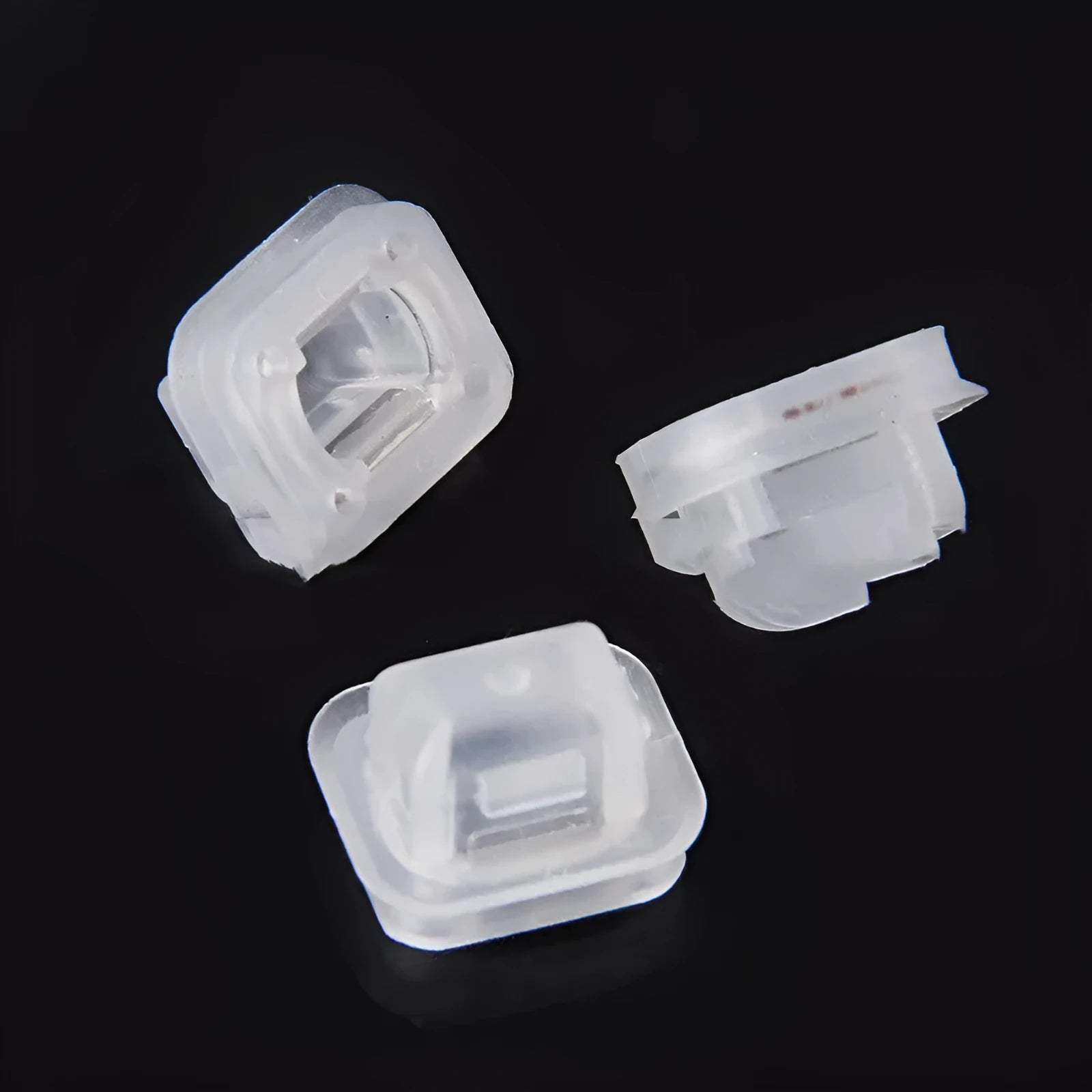 Transparent plastic interior trim fasteners for BMW E39 E38 peach wood seats