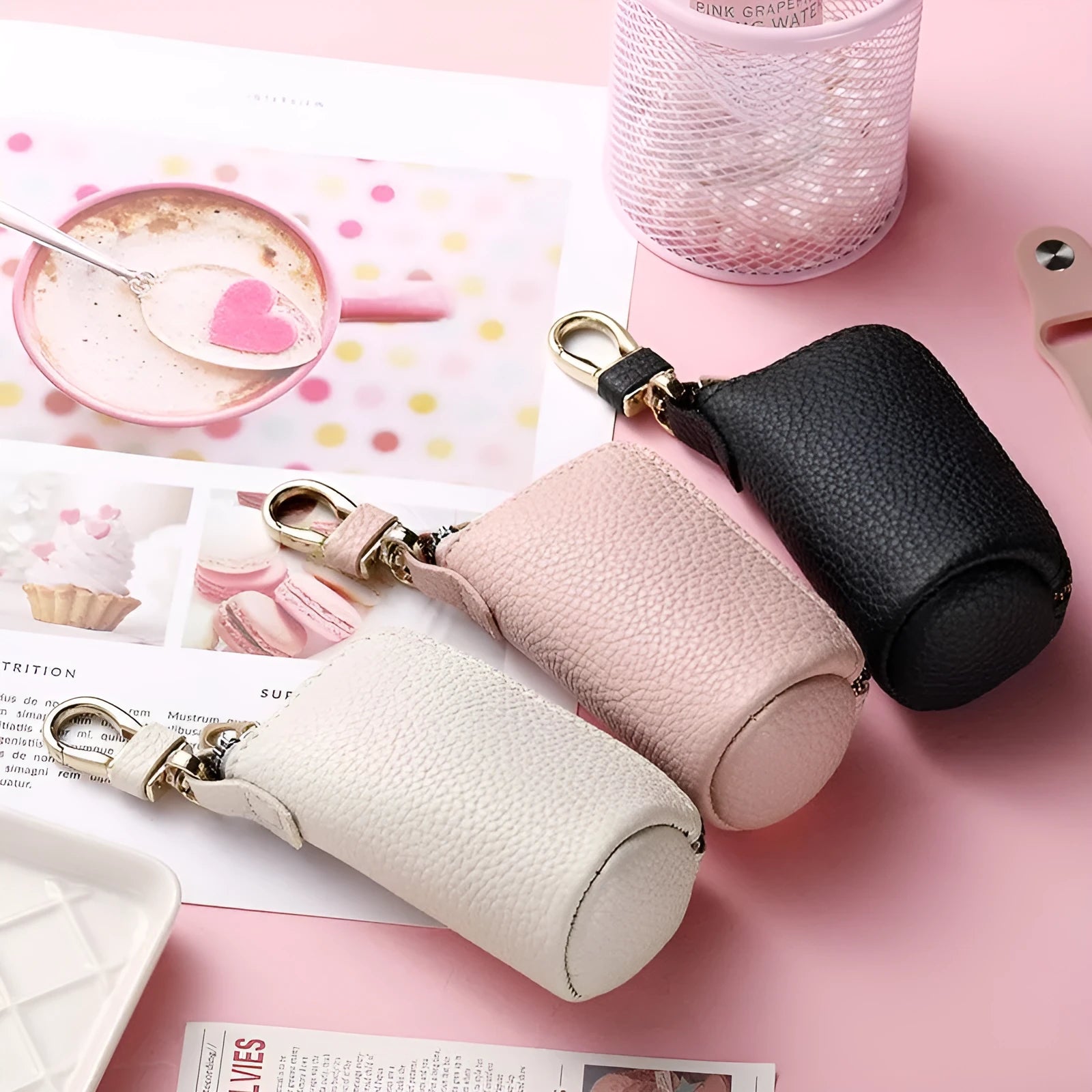 Minimalist black PU leather zipper key case for men with waterproof properties