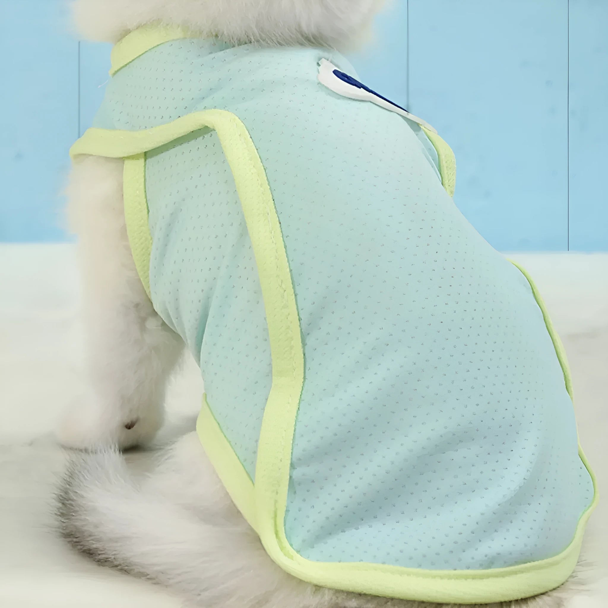 Grass green polyester cat cooling vest with anti-lint fabric for summer wear