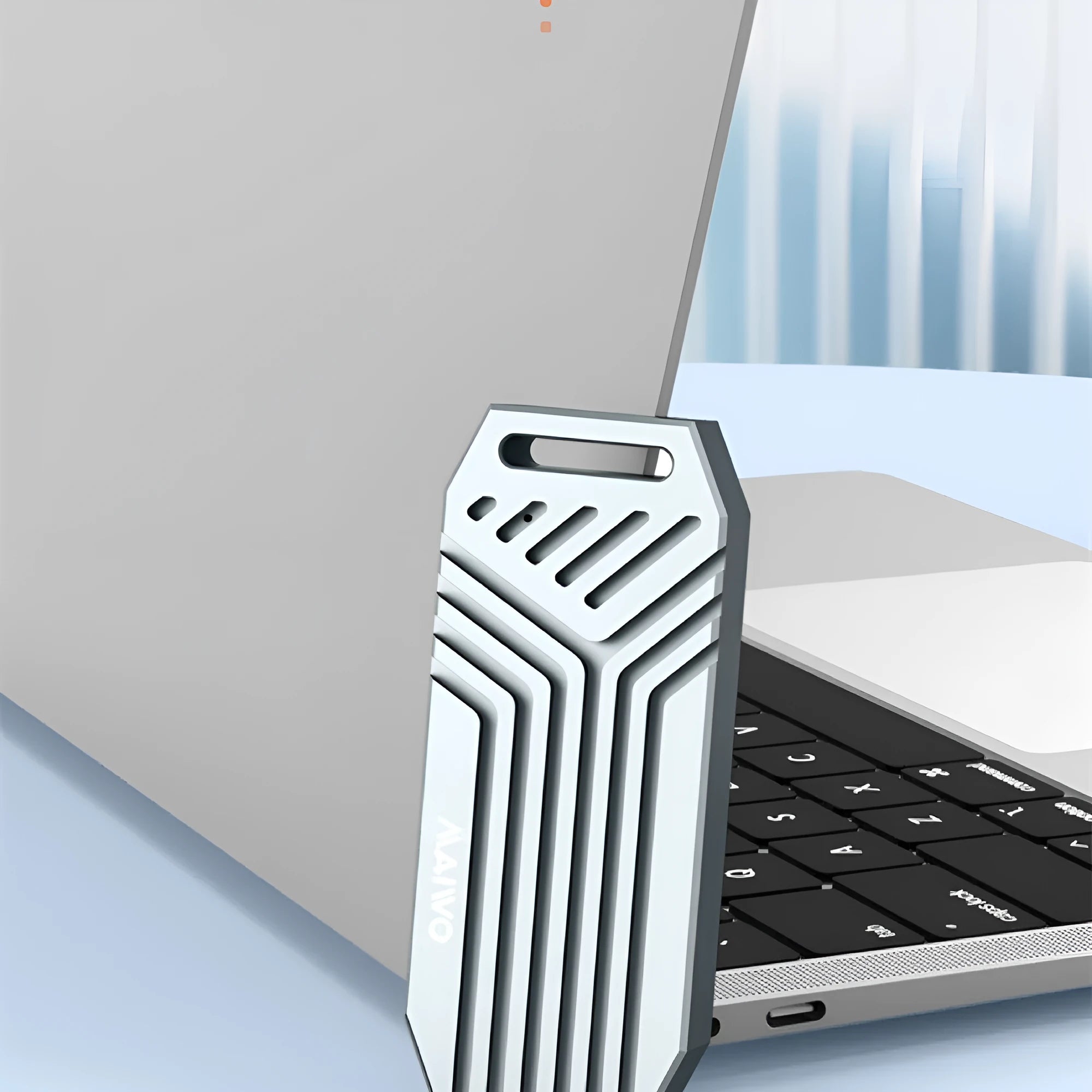 Thunderbolt 4 M.2 NVMe SSD external aluminium enclosure with optional cooling fan