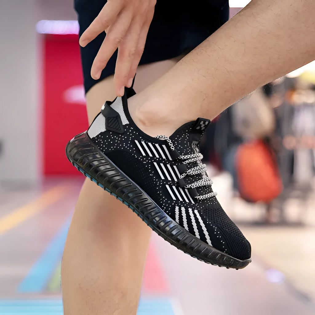 Men's breathable flying fabric sports shoes in white with mesh inner lining and platform heel