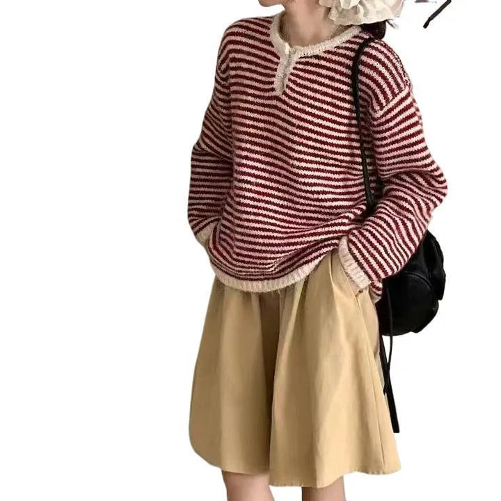 Women's loose striped cashmere sweater in red colour with long sleeves and plaid pattern