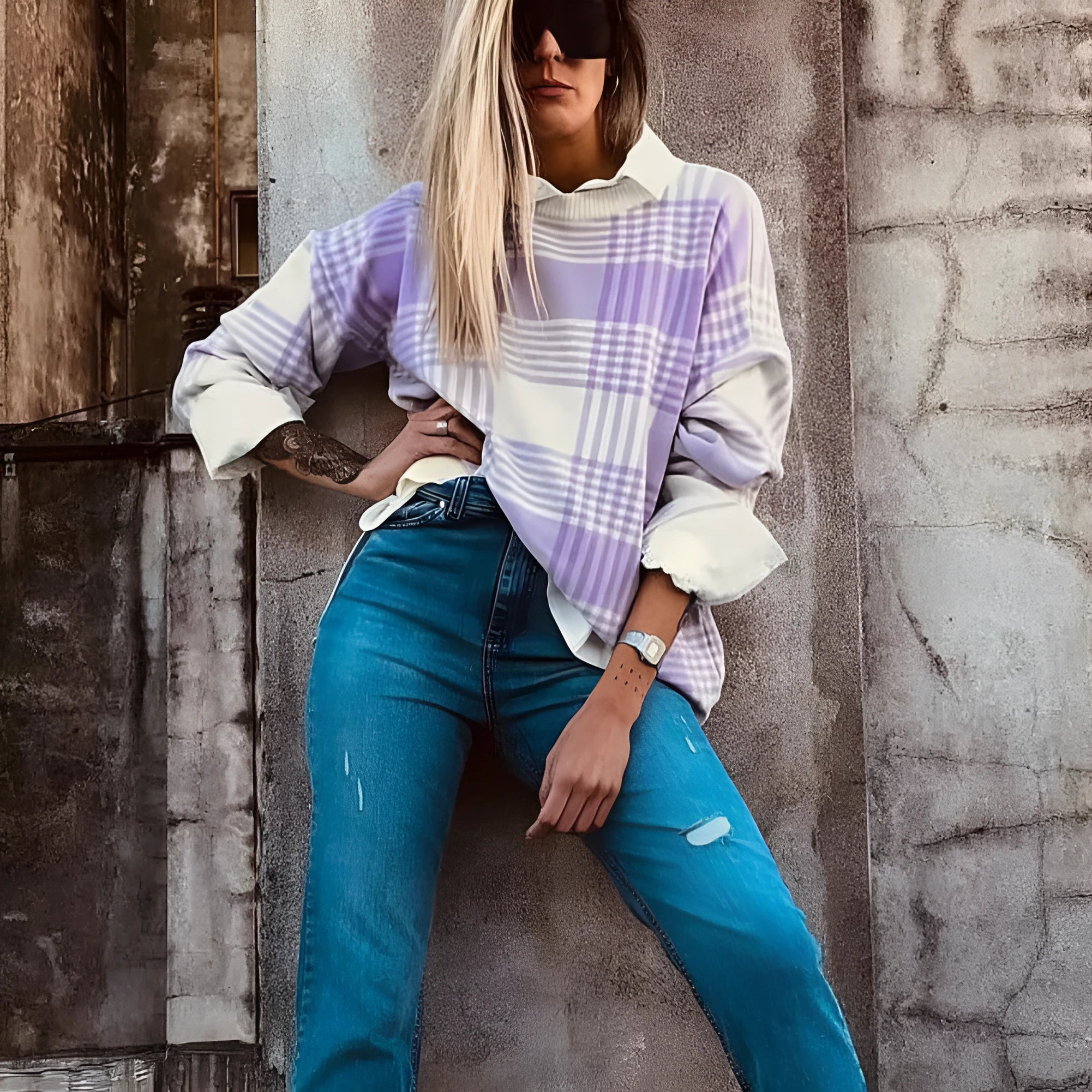 Women's loose lilac plaid print sweater with ribbed trim and long sleeves