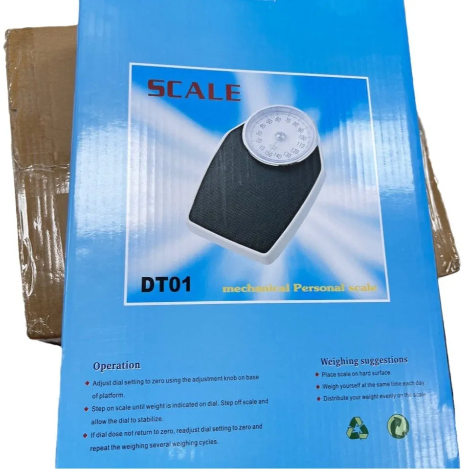 Black mechanical body weight scale with large dial display on 47x35 cm platform
