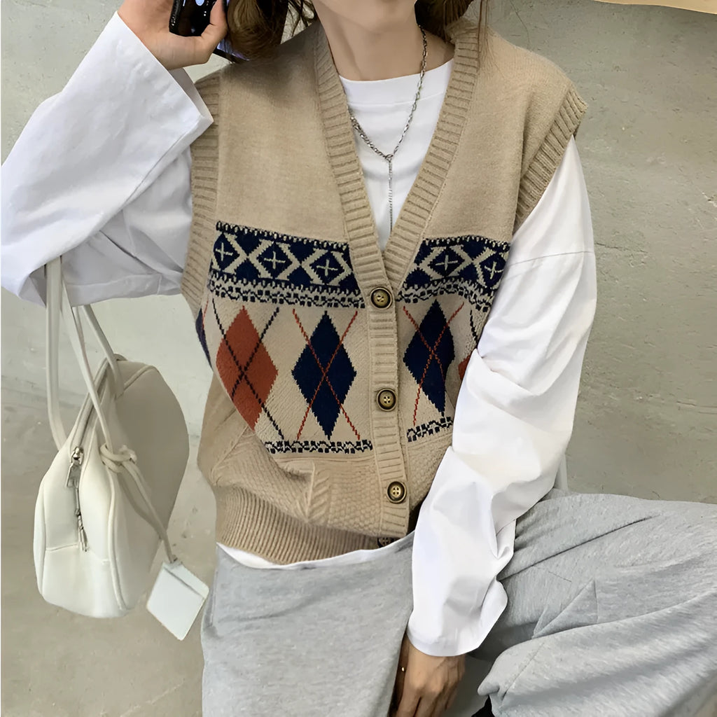 Loose fit sleeveless cardigan top with diamond plaid pattern in acrylic fibre