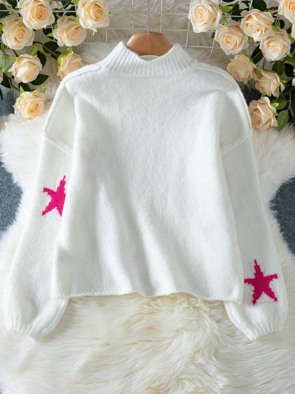 White women's turtleneck pullover with five-pointed star pattern and imitation velvet fabric