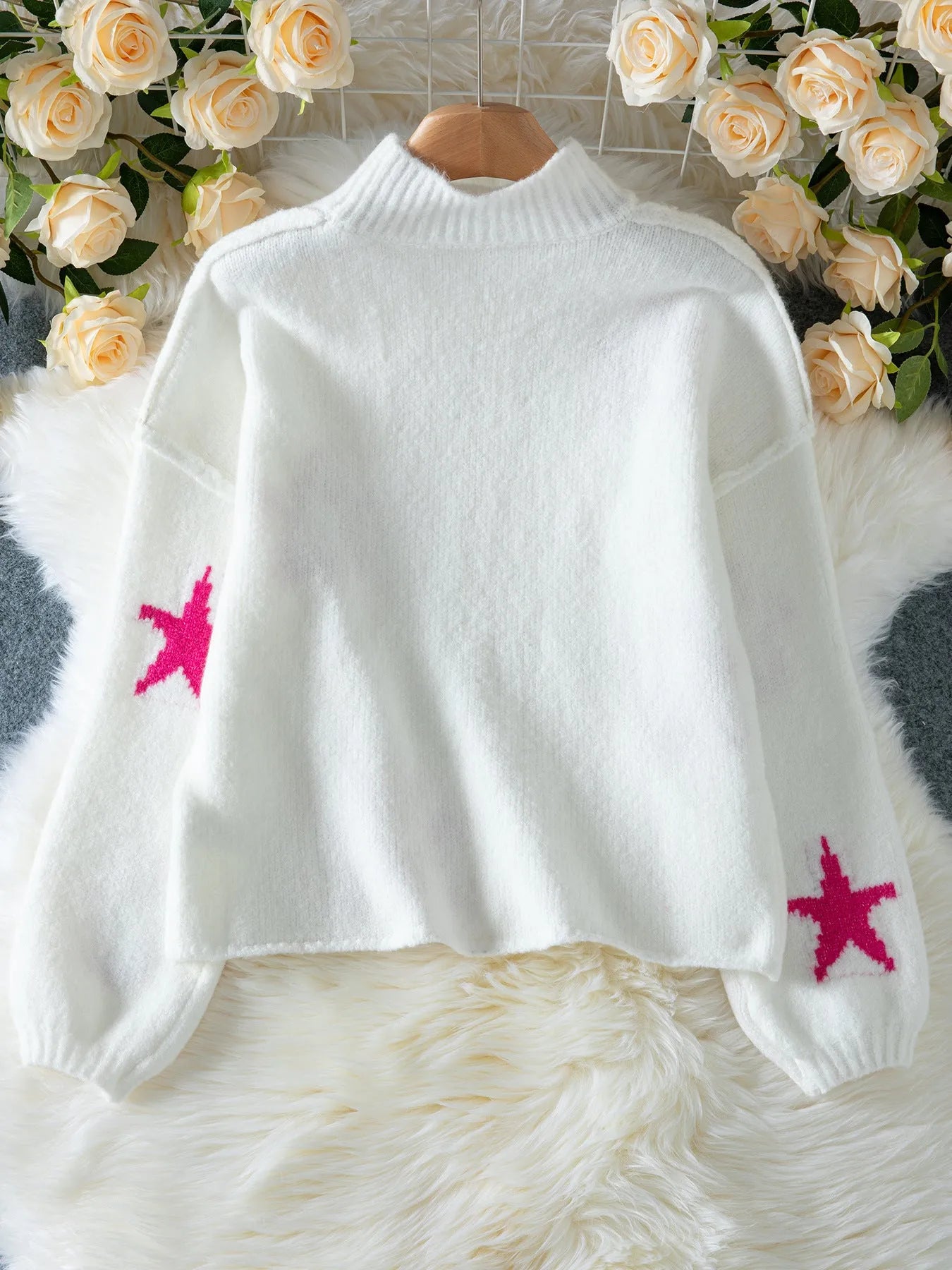 White women's turtleneck pullover with five-pointed star pattern and imitation velvet fabric