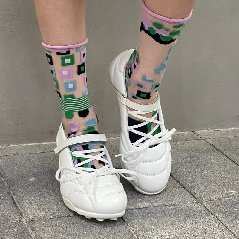 Women's creative lace-up bow sports shoes in four colours with mid heel and round toe design
