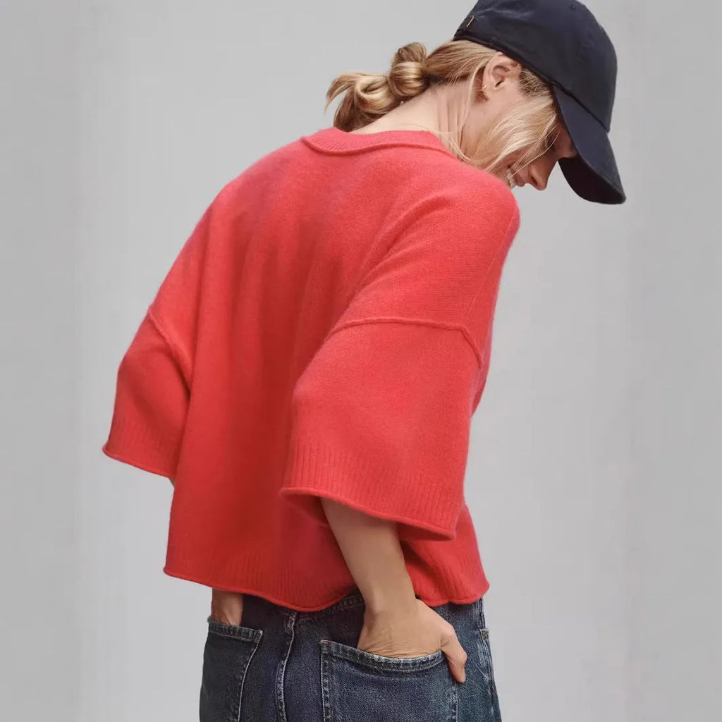 Red or white women's short viscose fibre T-shirt with an exposed navel design.