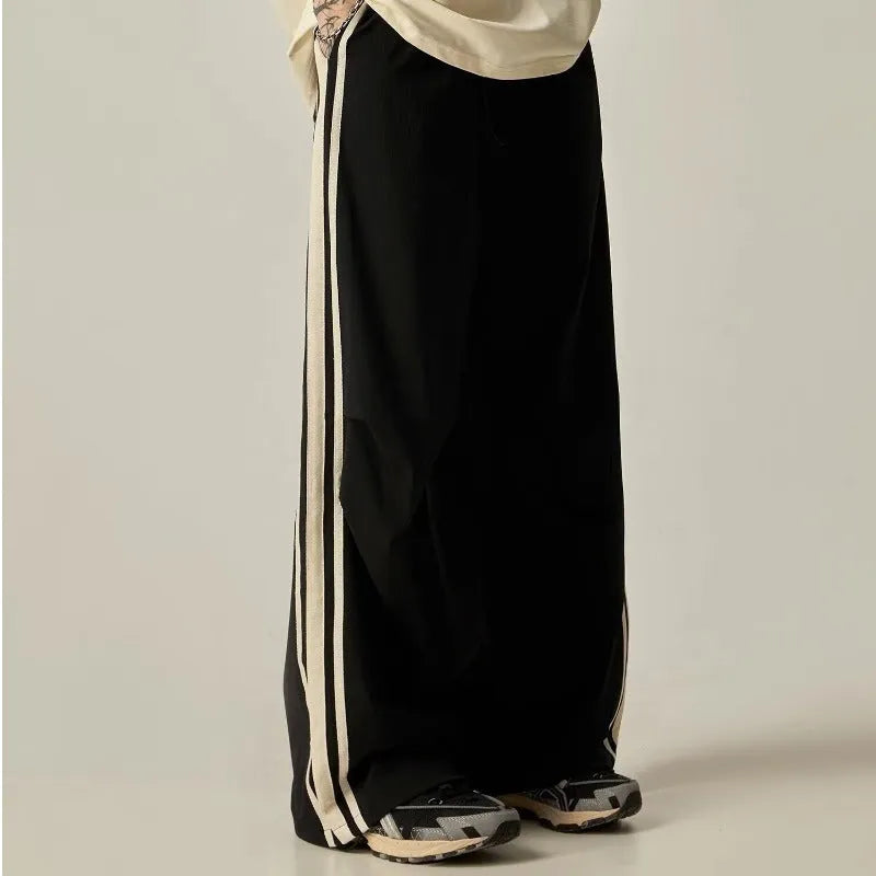 Black wide-leg straight-cut climbing trousers for men with high waist design