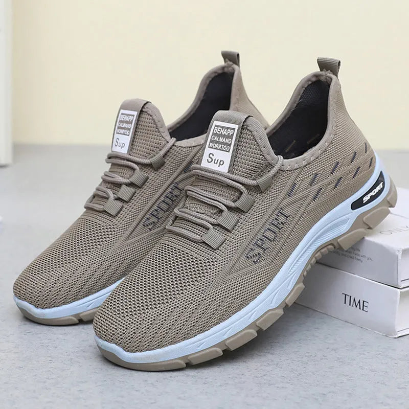 Casual sneaker with soft PVC sole and low-top design in round toe shallow-mouth style