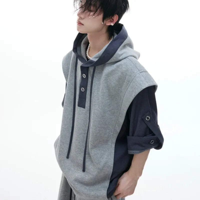 Men's hooded polyester tracksuit set with three-dimensional stitching in black or grey colours