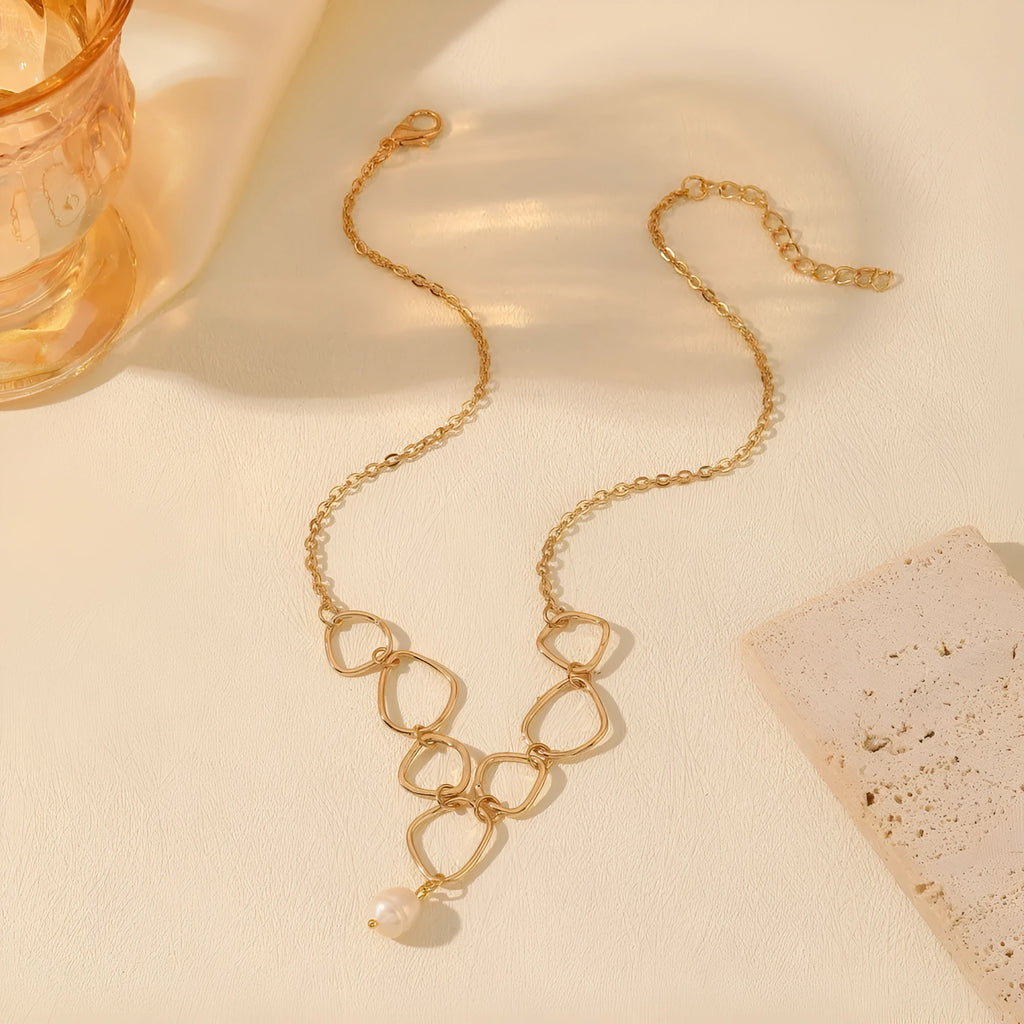 Light luxury asymmetric circle and pearl style alloy necklace for women with electroplated finish