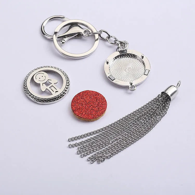 Alloy car aromatherapy pendant diffuser hanging from rear-view mirror with 50cm chain