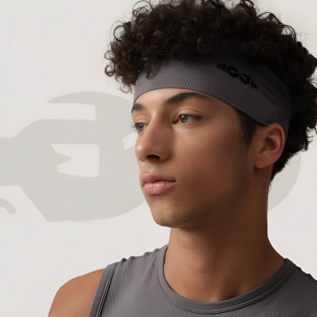 Seamless knitted athletic hair band in three colours for sports and fitness activities